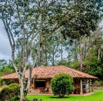 Villa de Leyva Maison | Hermosa cabaña campestre con piscina y lago