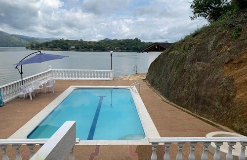 Prado Maison | Hermosa Cabaña en Isla privada Prado Tolima