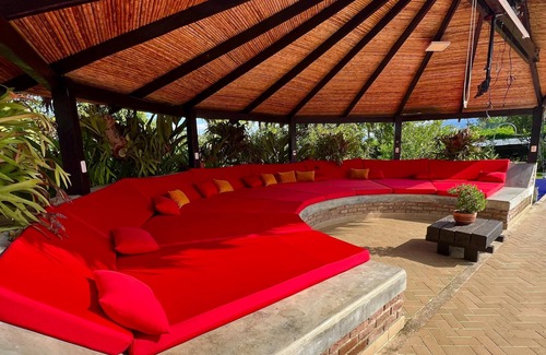 Restrepo Cabine | Hermosa y acogedora finca en Restrepo 5 Habitaciones para 20 personas.