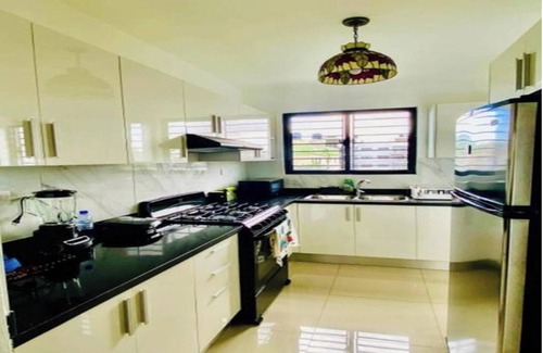 Ensanche Isabelita Appartement | Hermoso Apartamento de tres habitaciones