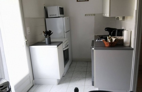 Chaille-les-Marais Appartement | HERON CENDRE, Gîte avec piscine chauffée, Sud Vendée littoral