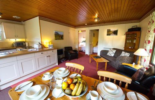 Crianlarich Chalet De Ski | Heron Lodge sleeps up to 4 with free wifi