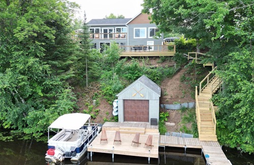 Mountain Cottage | Heron's Nest: UTV Trails, Game Room, Pontoon & Kayak Rentals, & More