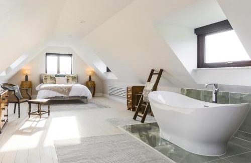 Ripple Maison | Herons Nest