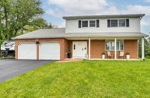 Grantville Maison | Hersheypark 6 Mi Away Family Getaway with Fire Pit