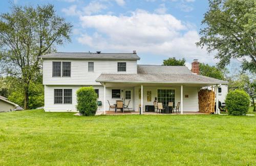 Grantville Maison | Hersheypark 6 Mi Away Family Getaway with Fire Pit