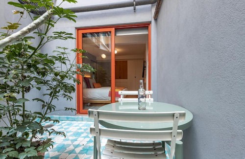 La Condesa Appartement | Hi Tech, Private 1 br in La Condesa with Terrace