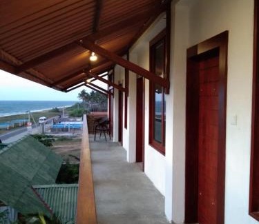 Chilaw Lit Et Petit-Déjeuner | Hi Win Hotel