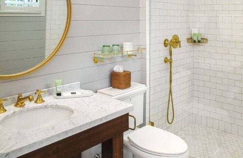 Shelter Island Heights Hôtel | Hickory Cottage | The Pridwin Hotel and Cottages