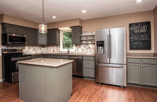 Gerton Cabine | Hickory Nut Hideaway by AvantStay | Mountain Views