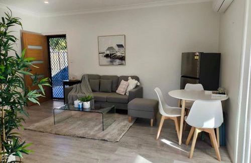 Kingsgrove Maison | Hidden 2 Bedroom Getaway in Kingsgrove