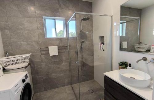 Kingsgrove Maison | Hidden 2 Bedroom Getaway in Kingsgrove