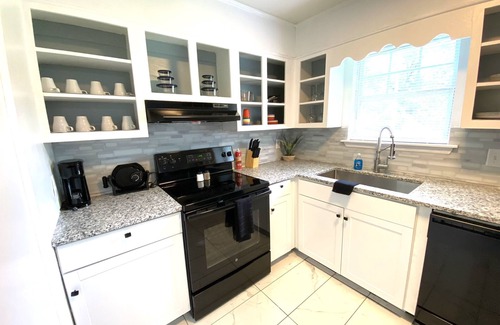 Albany Maison | Hidden 4BR Oasis