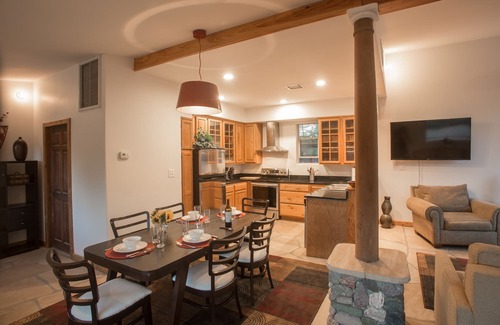 Desert View Village Maison | ** NOUVEAU ** Désert caché - Desert Home Custom Vues, ​​5 min à la nourriture / boutique