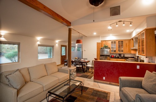 Desert View Village Maison | ** NOUVEAU ** Désert caché - Desert Home Custom Vues, ​​5 min à la nourriture / boutique