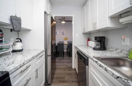 Washington Appartement | Hidden Gem Extended Stays Welcome Near Metro Train