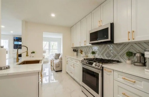 Aberdeen Maison | Hidden Gem in Matawan NJ