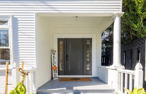 Piedmont Maison | Hidden Gem - Luxury Living - Walk Everywhere