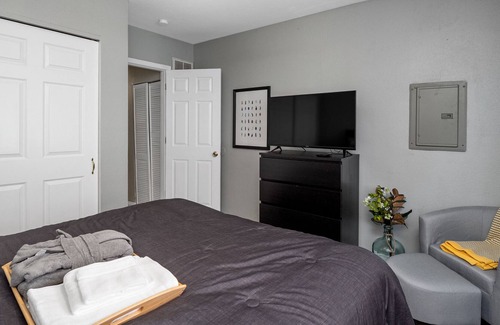 The Gate Appartement | Hidden Gem near Soulard / Downtown+ Free parking
