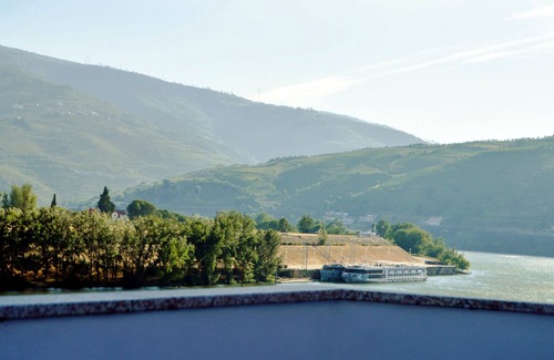 Peso da Regua Maison | Hidden Gem w/ Rooftop - City Center & Douro View