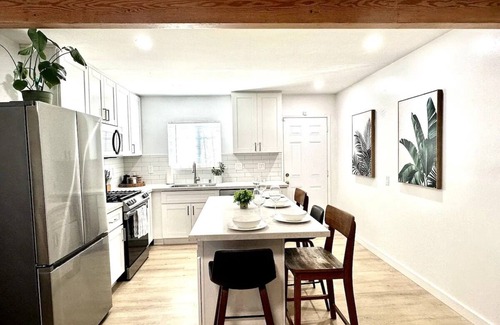 Golden Hill Maison | Hidden Gem with AC, only 2mi to DT, Zoo & Balboa Park. Close to beach & airport!