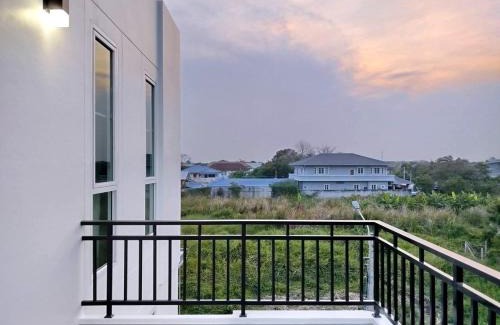 Thawi Watthana Maison | Hidden Gems Residence