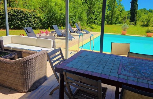 Feugarolles Villa | Le petit bonheur caché