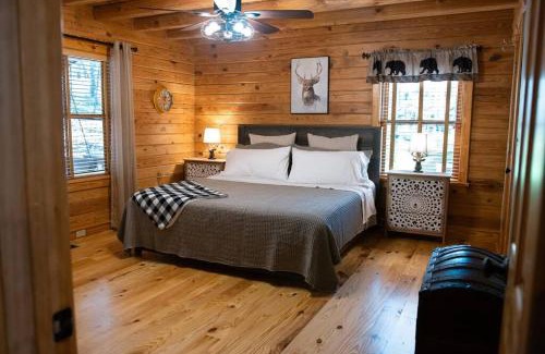 Tate Maison | Hidden Honey Hole Cabin