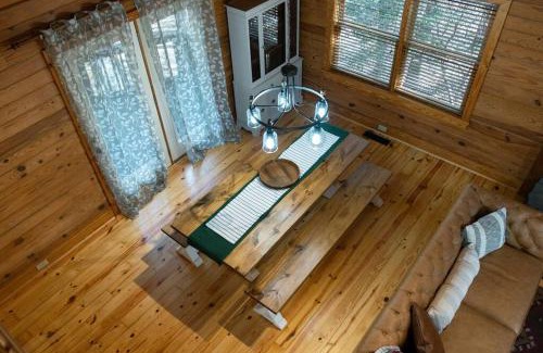 Tate Maison | Hidden Honey Hole Cabin
