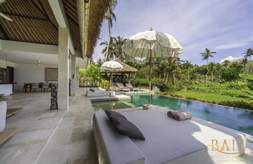 Tumbu Village Villa | Hidden Poolvilla, Absolutely a Deluxe Treasure!
