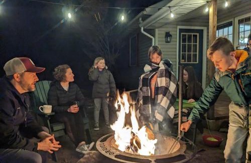 Brockton Maison | Hidden River Lodge at Hawk Mountain