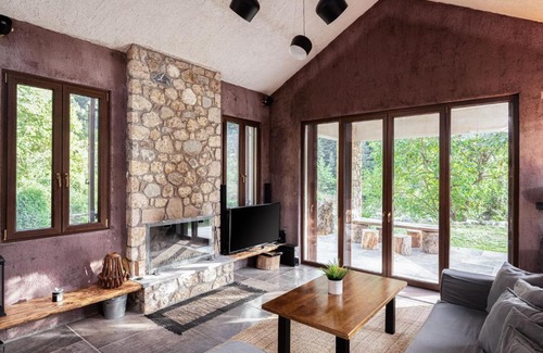Zarouhla Appartement | Hidden Stone Chalet