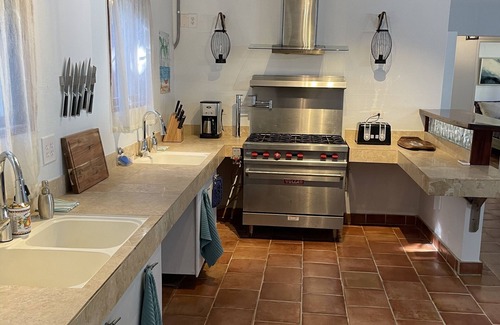 Christiansted Maison | Hidden Treasure - located ON the boardwalk!