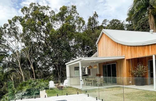 Currumbin Valley Maison | Hidden Valley Retreat | pool | spa/sauna | gym