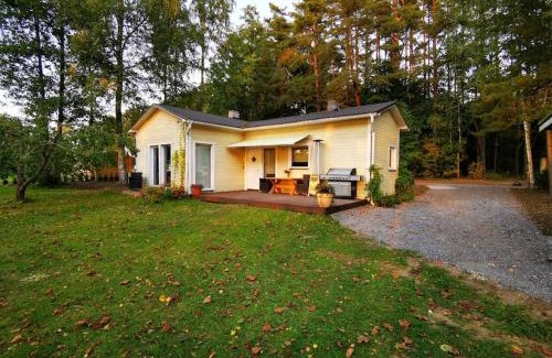 Rannakula Maison | Hide in the nature – cozy lakeside saunacottage