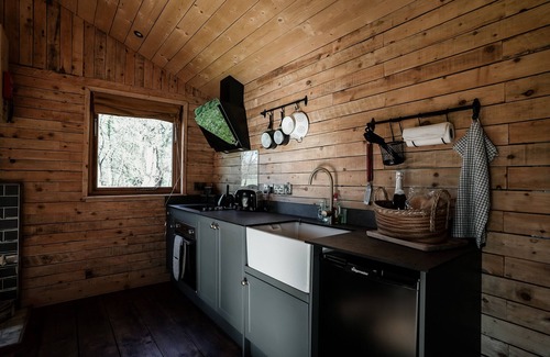 Woodham Ferrers Cabine | Cabane-Confort-Salle de bain privée séparée-Hideaway 1