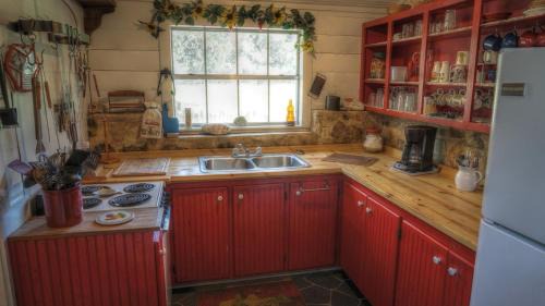 Uvalde Maison | Hideaway Cabin cabin