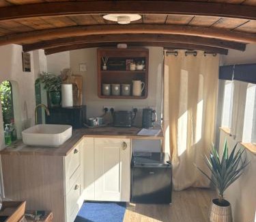 Coltishall Maison | Hideaway carriage