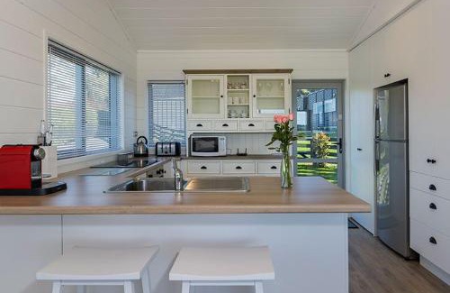 Wairoa Maison | Hideaway Cottage, Tauranga, so close to Bethlehem & Mount Manganui
