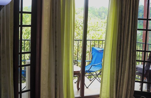 Harispattuwa Cabine | Hideaway Homestay Kandy