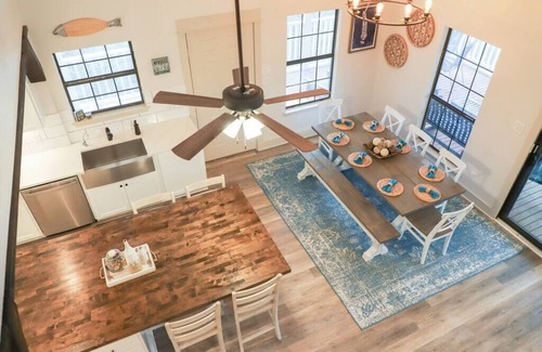 Leander Maison | Hideaway in our 3 story home! GameRoom, great view