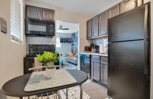 Mechanicsville Maison | Hideaway in The Hood - Reno'd Mechanicsville Apt!