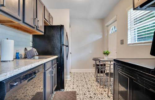 Mechanicsville Maison | Hideaway in The Hood - Reno'd Mechanicsville Apt!