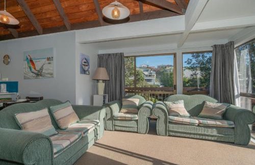Onemana Maison | Hideaway - Onemana Holiday Chalet