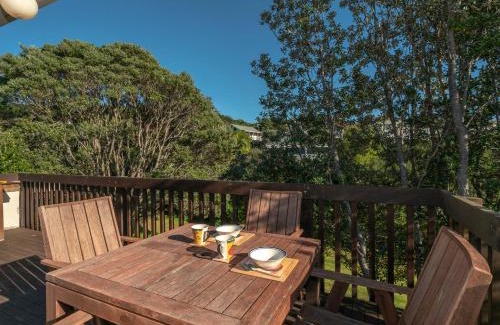 Onemana Maison | Hideaway - Onemana Holiday Chalet