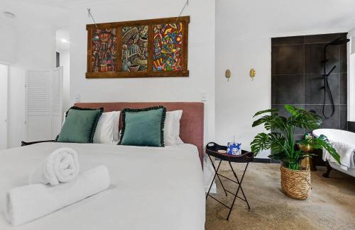 Machans Beach Maison | Hideout Machans -Pool BBQ Beach and Pet friendly