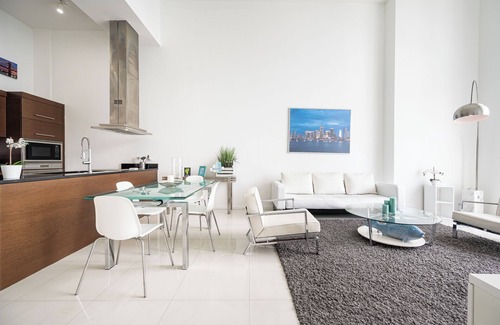 Brickell Copropriété | High Ceiling Condo at Icon Brickell with Bay & City View and 5 star amenities