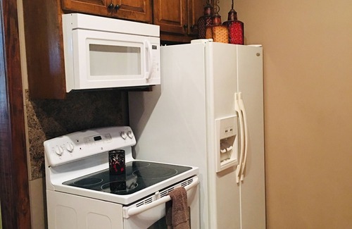 Crenshaw County Cabine | High Class Cabin Hideaway