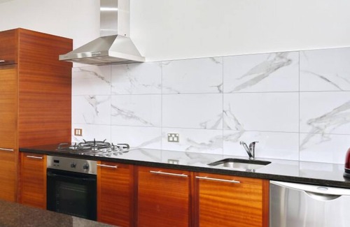 Windwhistle Appartement | High Country Villa 250-Luxury Villa in Terrace Downs