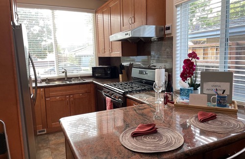 West San Jose Maison | Maison mitoyenne haut de gamme 1BR / 1BA au cœur de la Silicon Valley, non-fumeurs uniquement